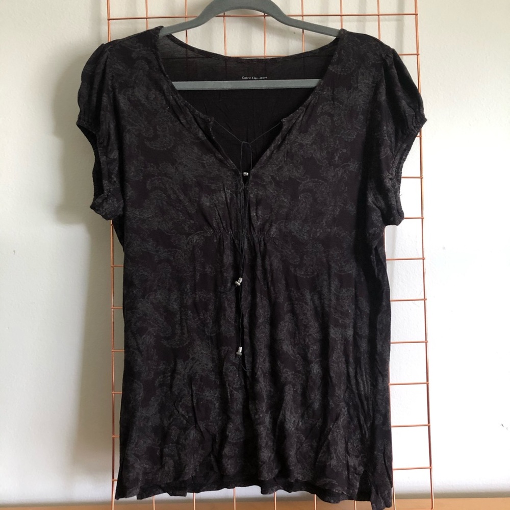 Calvin Klein | Dark Patterned Peasant Top